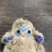 Load image into Gallery viewer, Peachy Tan Bitty Buggle