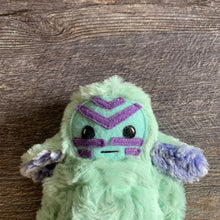 Load image into Gallery viewer, Honeydew Bitty Buggle