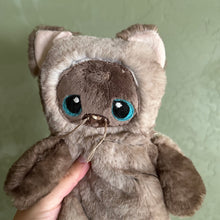 Load image into Gallery viewer, Little Beige and Brown Kitten