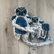 Load image into Gallery viewer, Teeny Frosty Blue Huggle Buggle