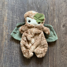 Load image into Gallery viewer, Cream Fawn Fall Fairy Sprite