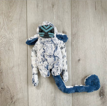 Load image into Gallery viewer, Teeny Frosty Blue Huggle Buggle