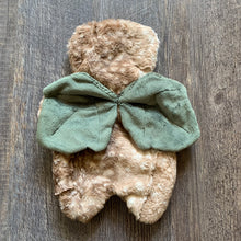 Load image into Gallery viewer, Cream Fawn Fall Fairy Sprite