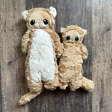 Load image into Gallery viewer, Large Yellow Cat